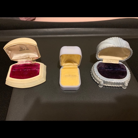 *****S O L D******    Vintage celluloid ring boxes - Picture 2 of 9